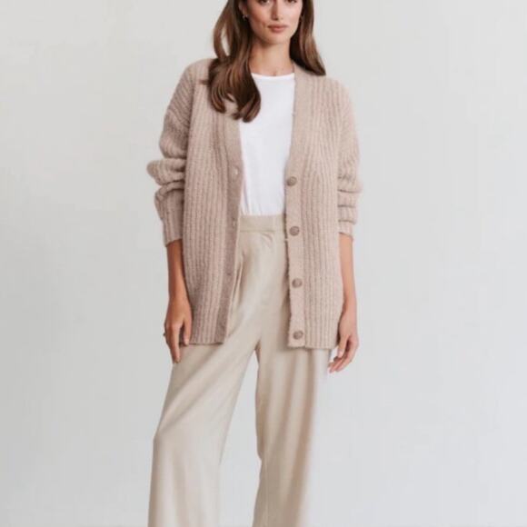 NWT Jenni Kayne (M) Oversized Taupe/Tan Wool Blend Cocoon Knit Cardigan $345 - Picture 2 of 12